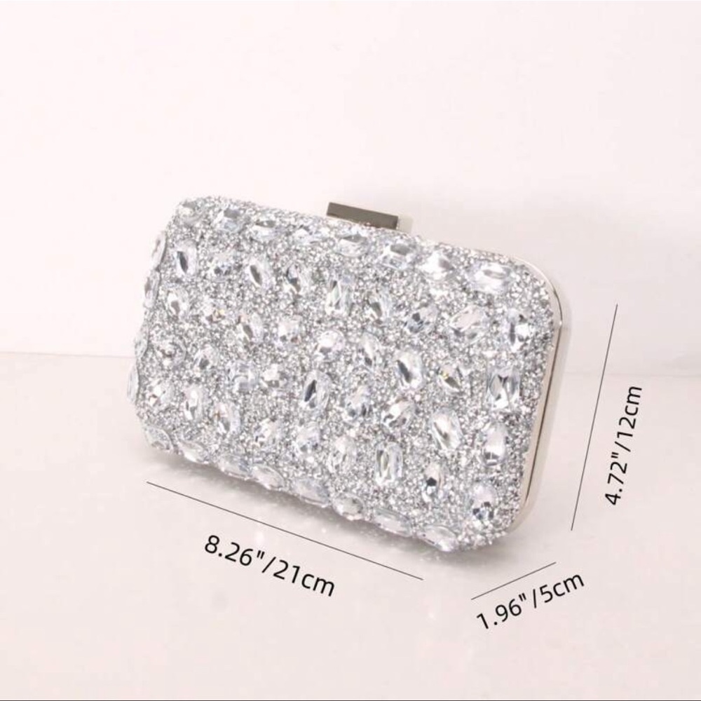 💎 Jewel Encrusted Purse 💎 - Picture 2 of 5